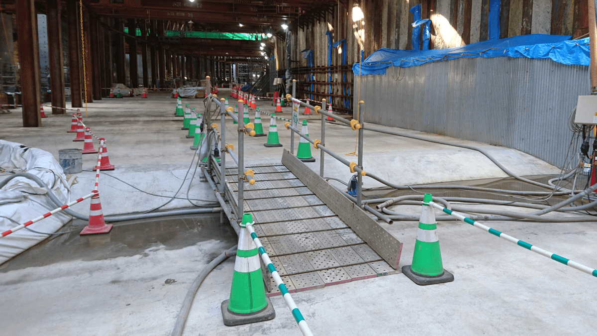 PM 17:00 工事終了