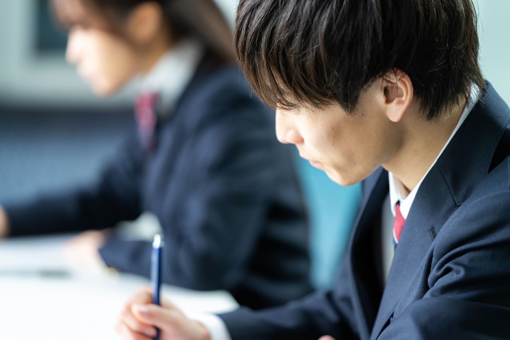 建設業界を目指す学生が準備すべきことは？進路選びから資格取得まで解説
